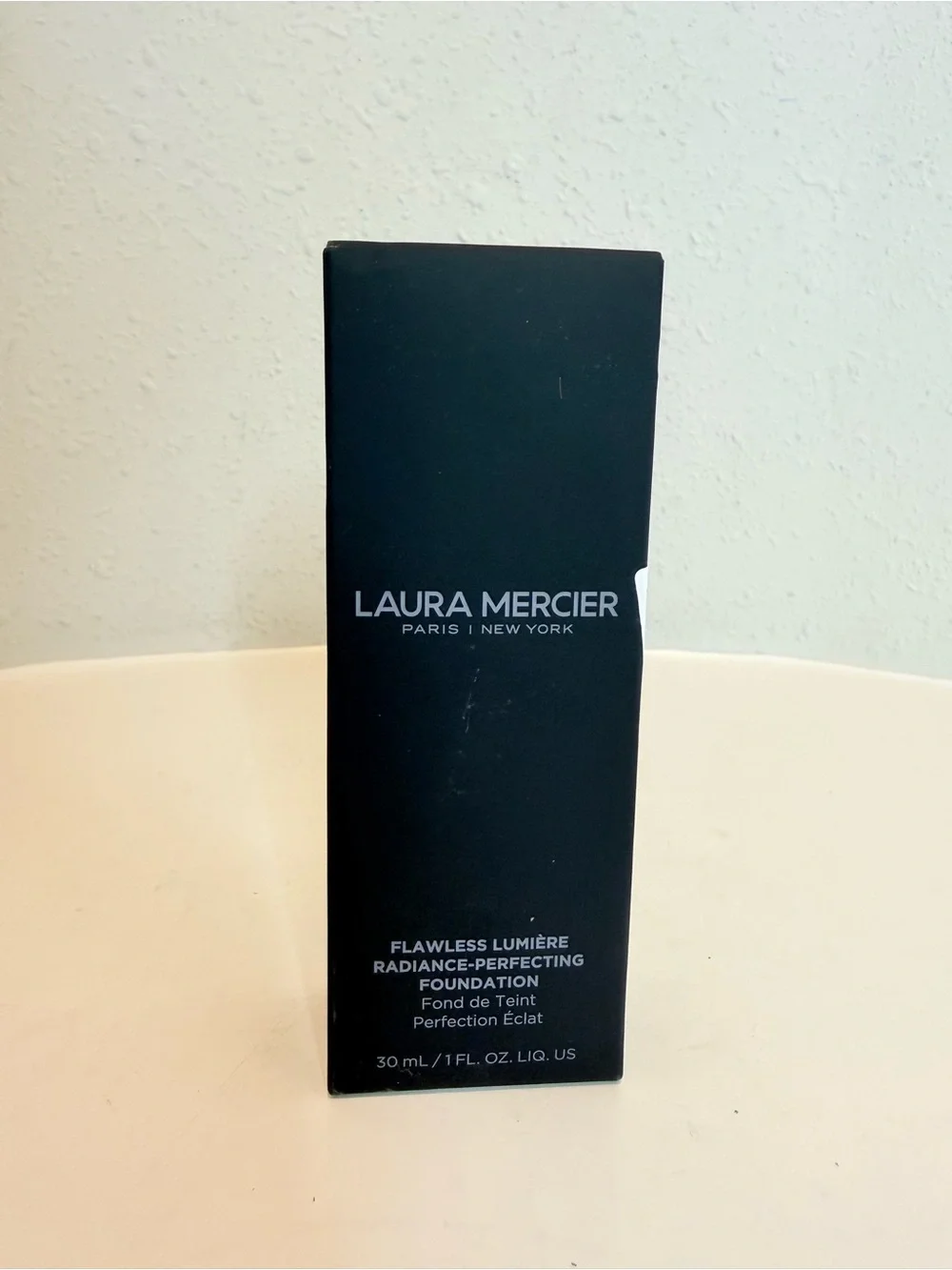 Laura Mercier Flawless Lumiere Radiance Perfecting Foundation 3W2 Golden NIB